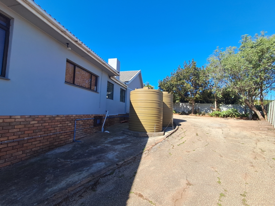 4 Bedroom Property for Sale in Winterhoek Park Eastern Cape
